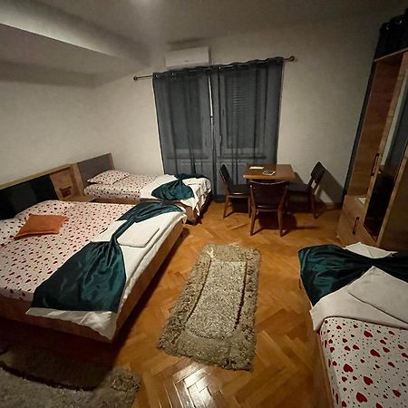 Madigan'S Hotel Kosovo Polje Exterior photo